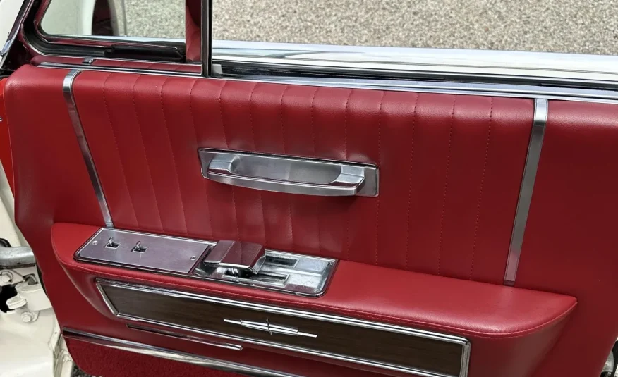 Lincoln Continental Convertible 1964